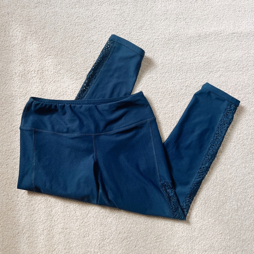 90 Degree Cropped Navy Leggings